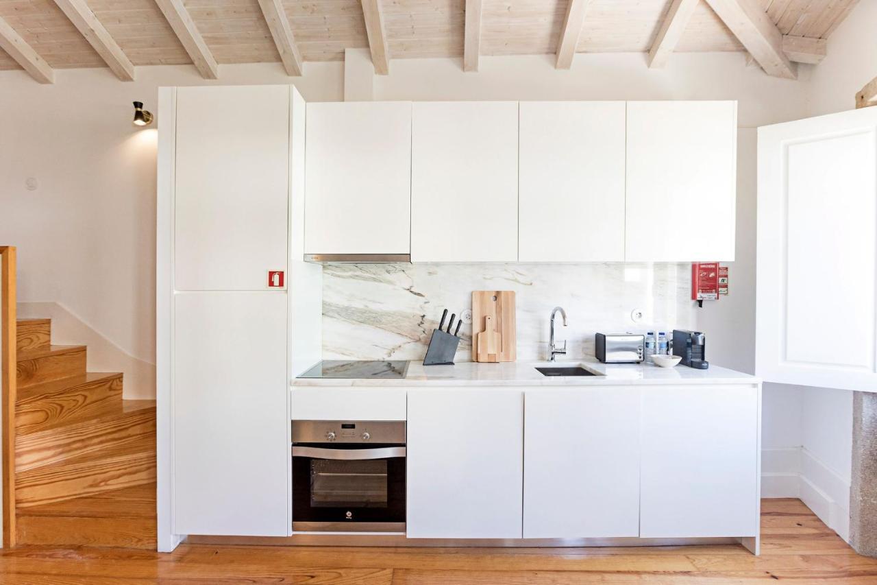 D. Joao IV Apartments By Lovelystay Porto Exterior photo